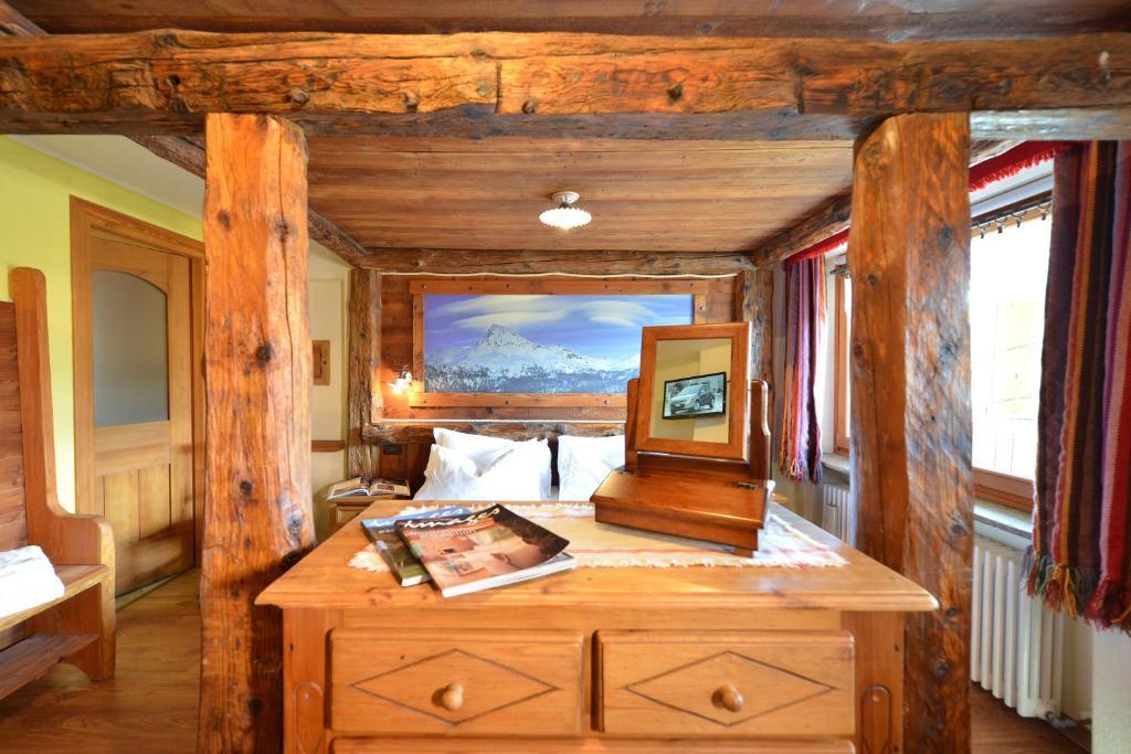 Affittacamere De Charme Jour Et Nuit Torgnon Room photo