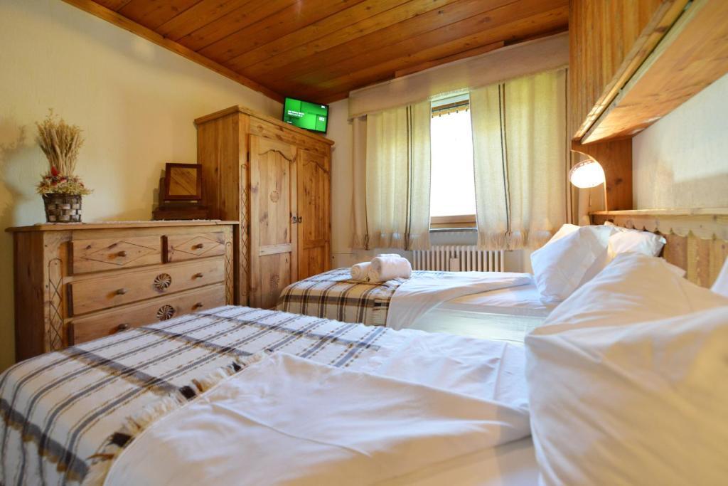 Affittacamere De Charme Jour Et Nuit Torgnon Room photo