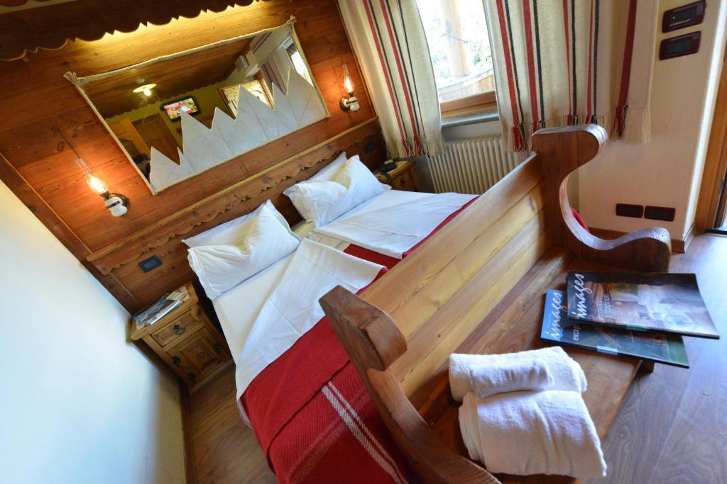 Affittacamere De Charme Jour Et Nuit Torgnon Room photo