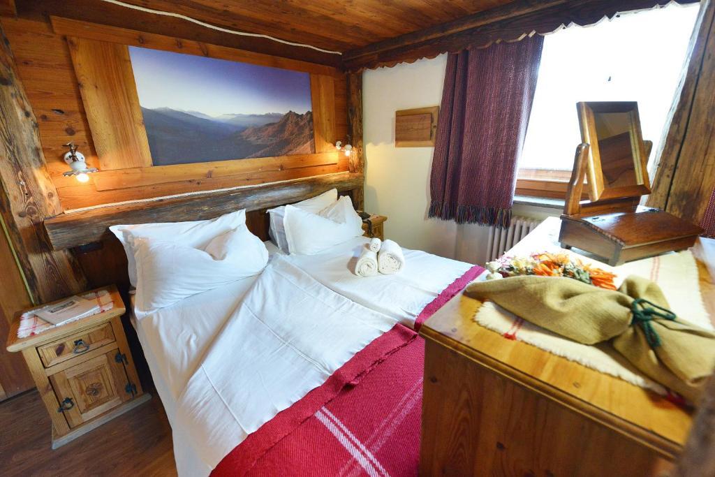 Affittacamere De Charme Jour Et Nuit Torgnon Room photo